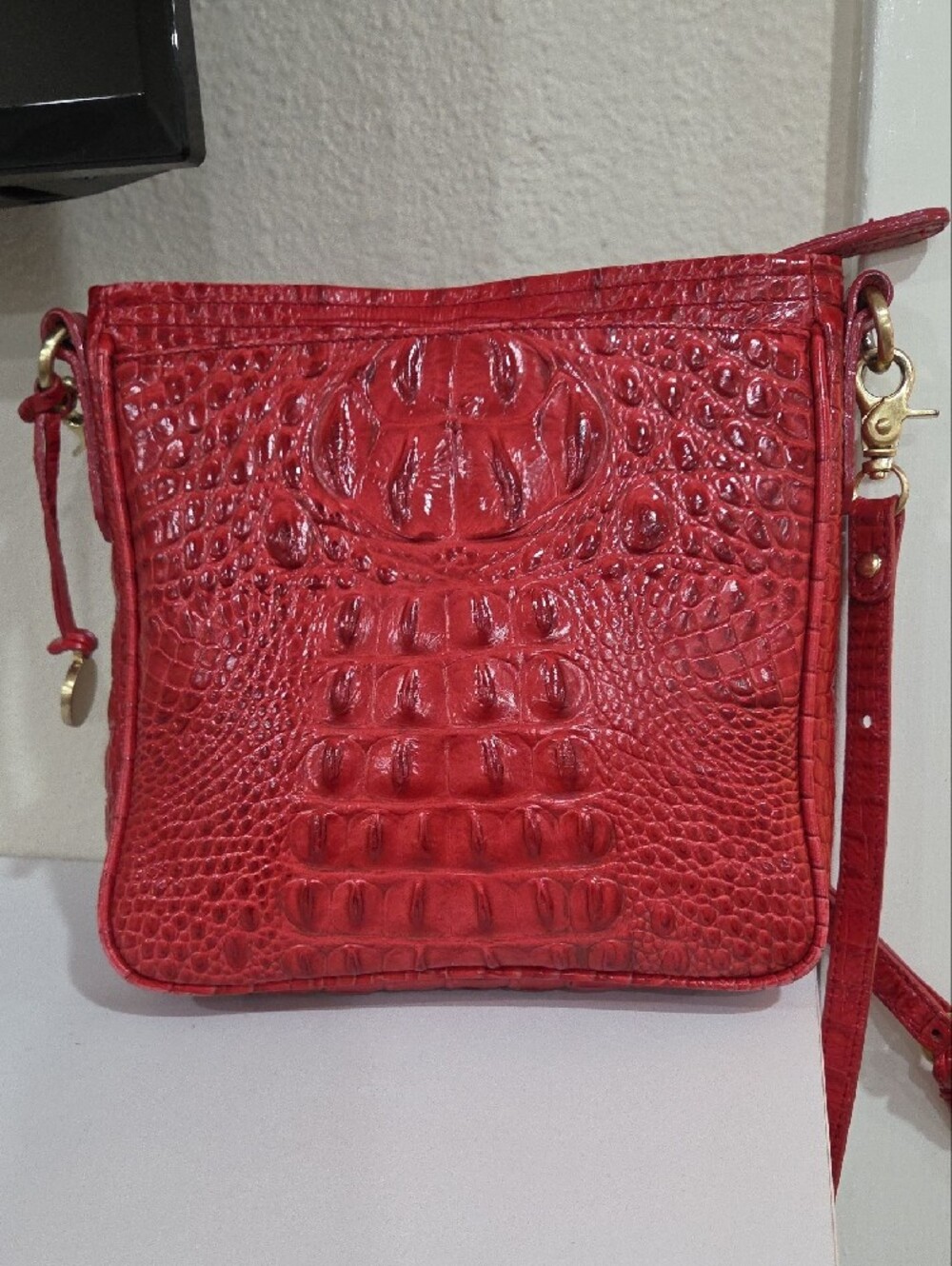 Brahmin Red Croc-Embossed Crossbody with Gold Hardware - Picture 4 of 8